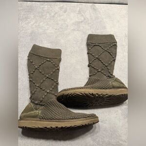 Ugg Australia Classic Argyle Knit Pull On Boots Women’s SZ 9 Black Fall Cozy